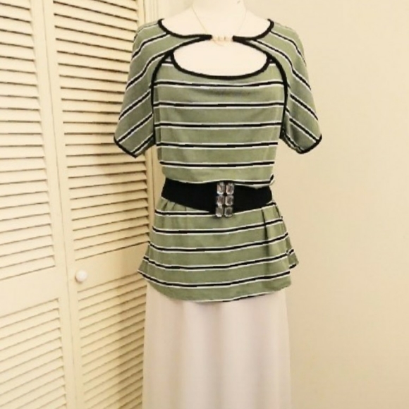 Olivia blu women's top. Size 1X - Picture 15 of 16